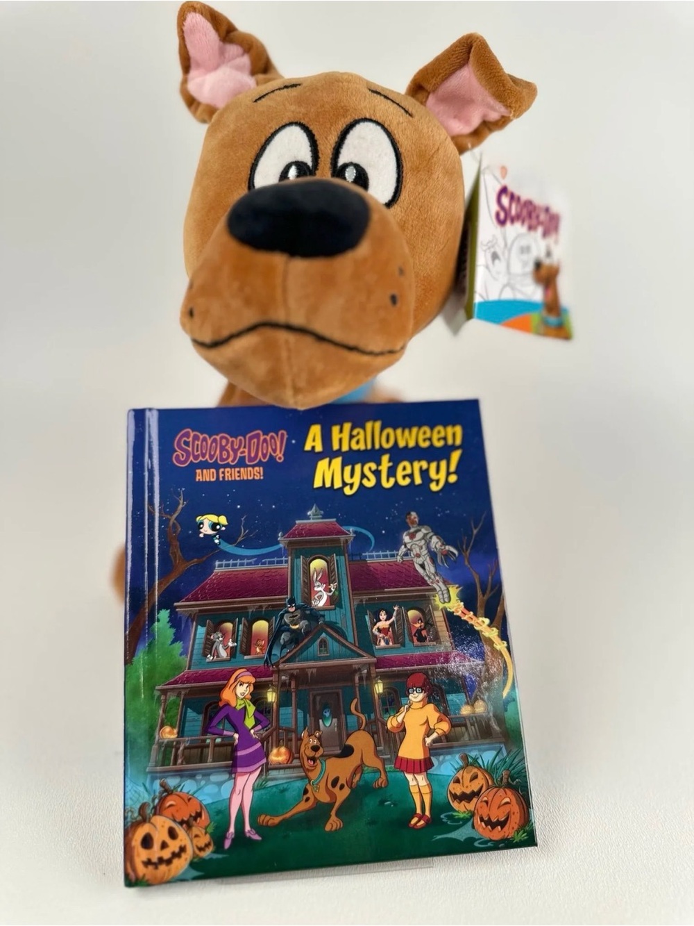 Scooby-Doo Plush with 'A Halloween Mystery!' Book - Brown